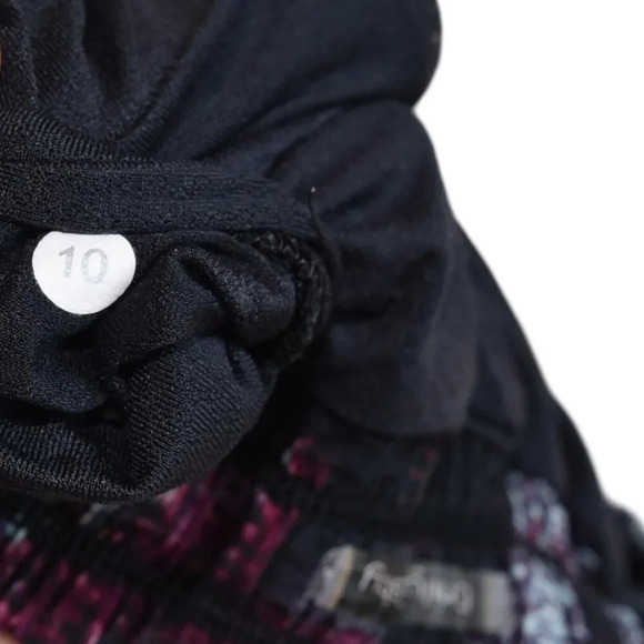 Lululemon Make a Move Short Lined Size 10 Space Tie Dye Galaxy Blue Purple Black - Picture 7 of 7